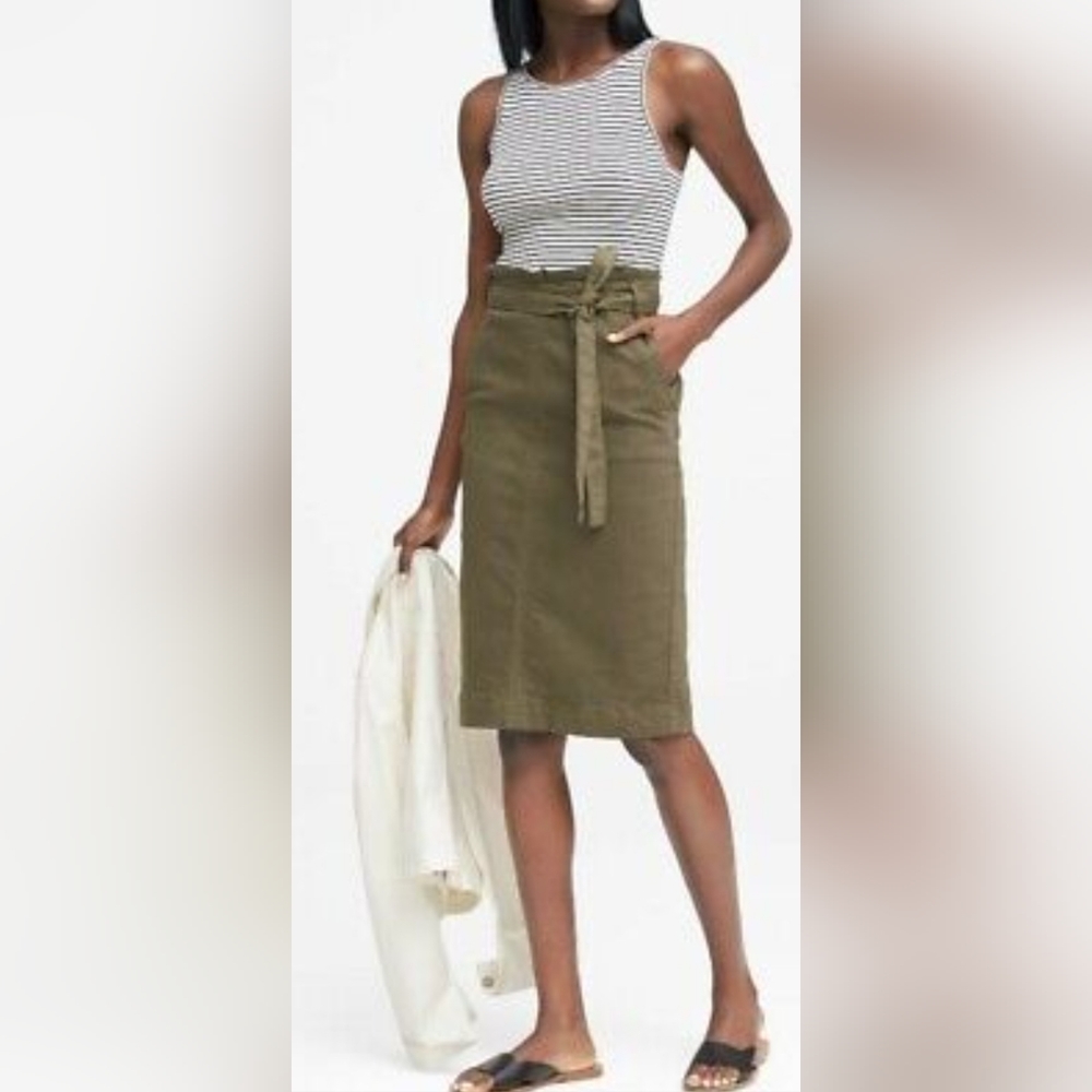 Banana republic paper bag waist army green skirt